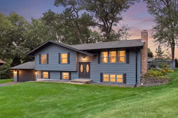 756 Larson Court, Shoreview, MN 55126
