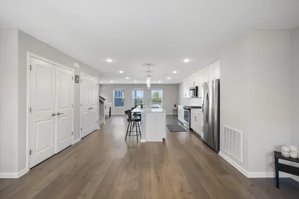 5863 156th Street W, Apple Valley, MN 55124