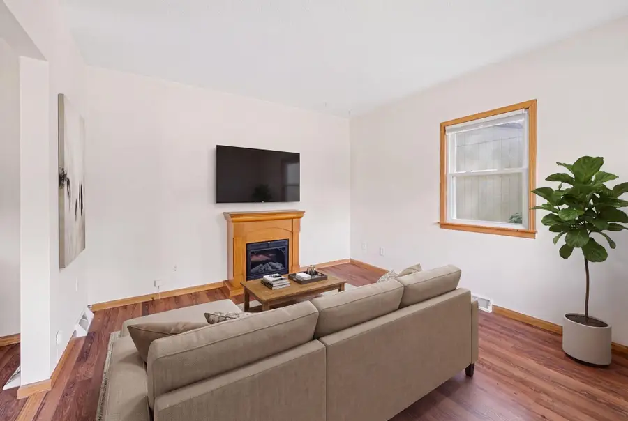 1331 4th Street E, Saint Paul, MN 55106 - #3