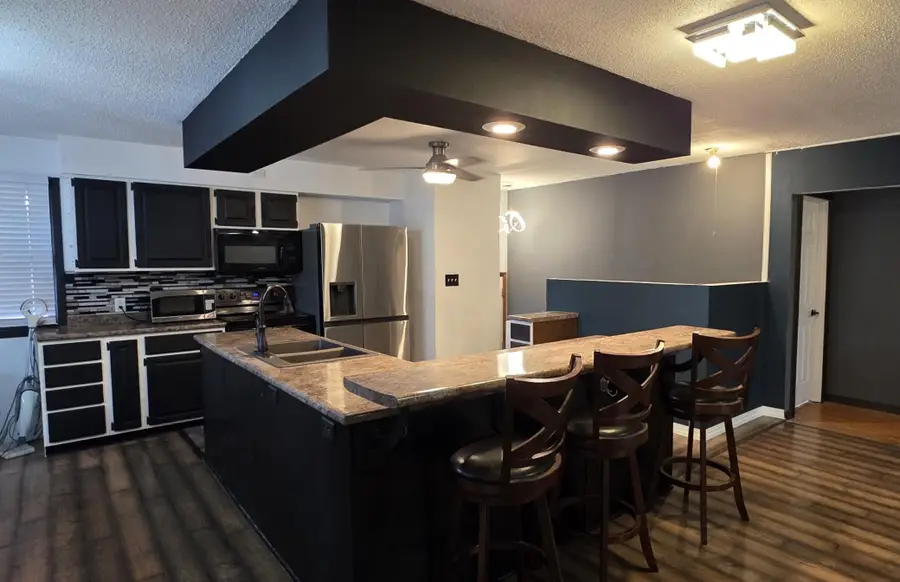 705 5th Street Sw, Valley City, ND 58072 - #2