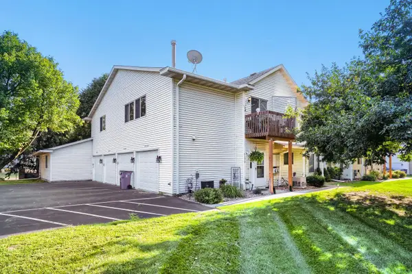 4190 White Bear Parkway #1207, White Bear Lake, MN 55110