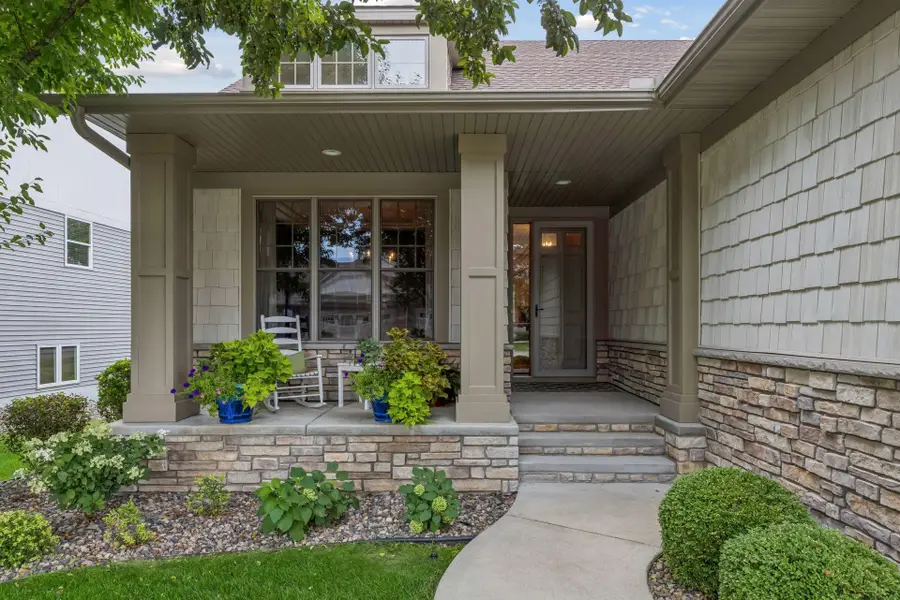 8636 Lake Riley Drive, Chanhassen, MN 55317 - #2