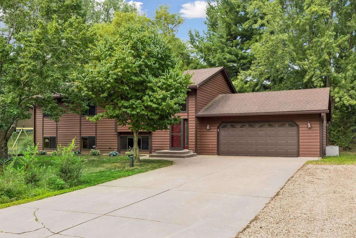 1076 Cottonwood Drive, Hudson, WI 54016 - #1
