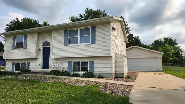4838 Salley Lane Nw, Rochester, MN 55901