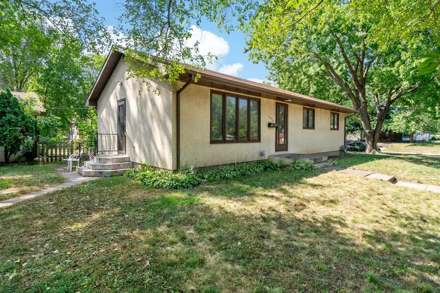 5456 Girard Avenue N, Brooklyn Center, MN 55430 - #2