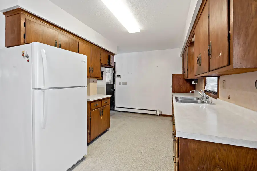 5456 Girard Avenue N, Brooklyn Center, MN 55430 - #3