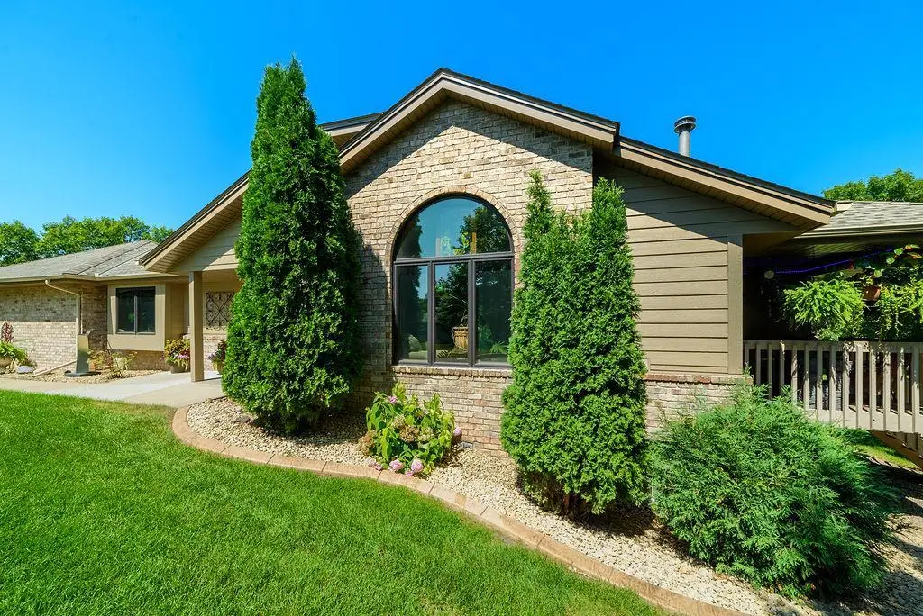 14346 Embassy Way, Apple Valley, MN 55124 - #1