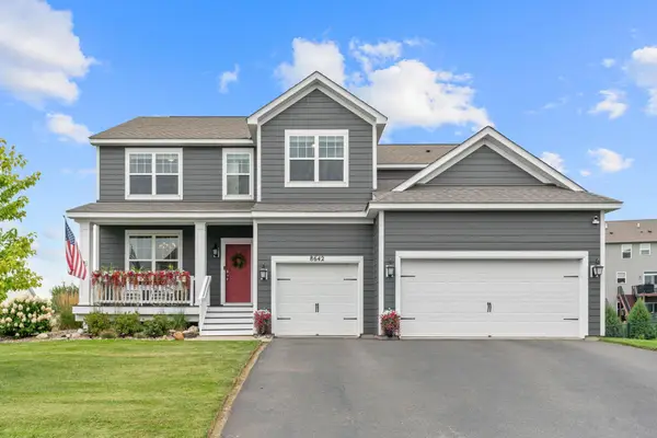 8642 189th Street W, Lakeville, MN 55044