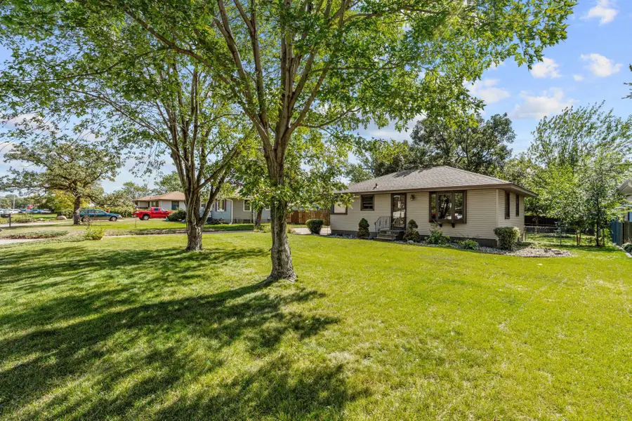 856 Maple Street Ne, Spring Lake Park, MN 55432 - #2