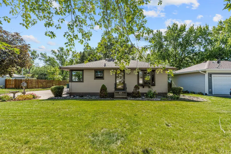 856 Maple Street Ne, Spring Lake Park, MN 55432 - #3