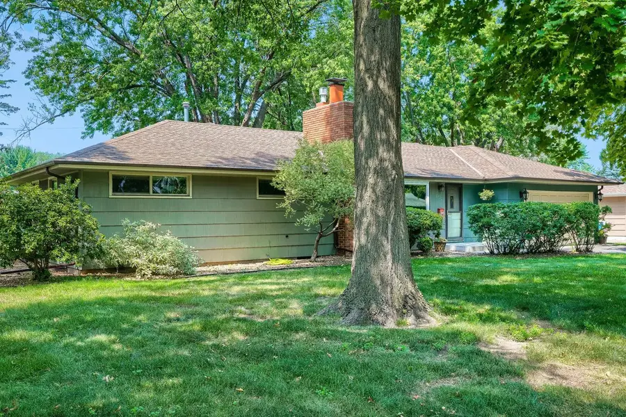 9242 15th Avenue S, Bloomington, MN 55425 - #2