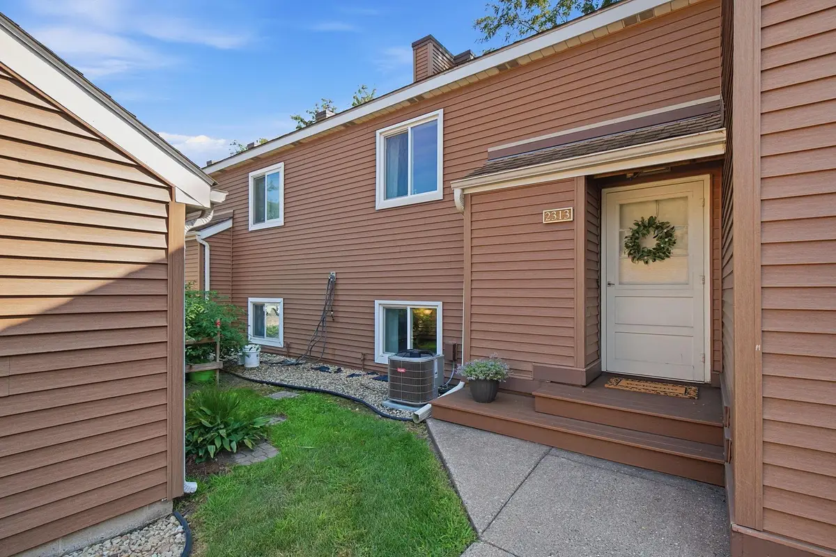 2313 Territorial Road, Saint Paul, MN 55114 - #1