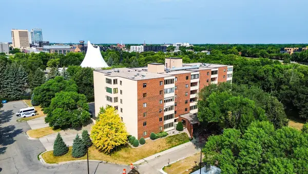 105 3rd Street N #201, Moorhead, MN 56560