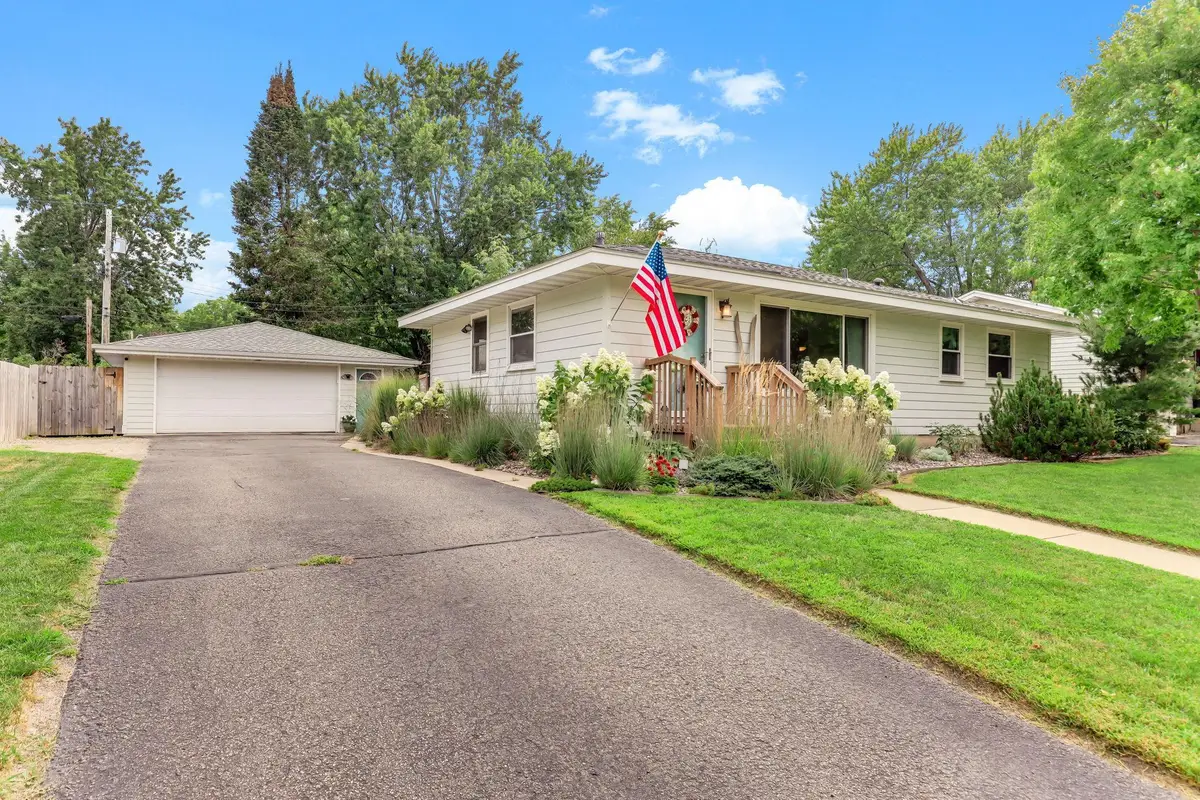 8502 Upper 206th Street W, Lakeville, MN 55044 - #1