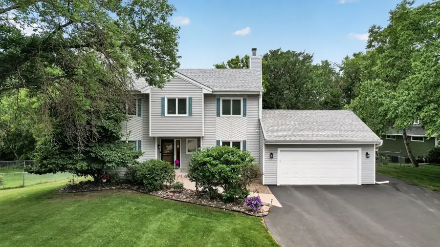 18425 Harrogate Drive, Eden Prairie, MN 55346 - #2