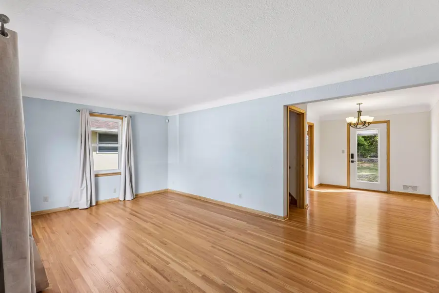 1554 Chamber Street, Saint Paul, MN 55106 - #3