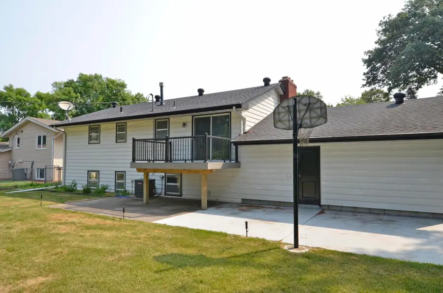 2226 Pleasant View Drive, New Brighton, MN 55112 - #3