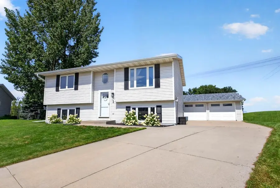 1910 3rd Avenue Ne, Stewartville, MN 55976 - #2