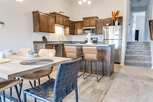 8656 Gateway Circle, Monticello, MN 55362