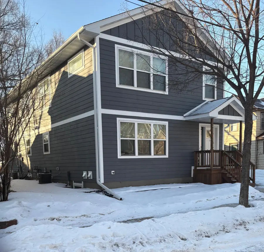 820 26th Avenue Ne, Minneapolis, MN 55418 - #2