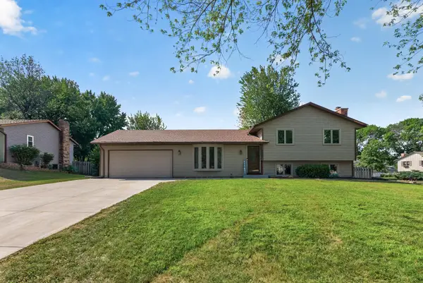 8305 69th Street S, Cottage Grove, MN 55016