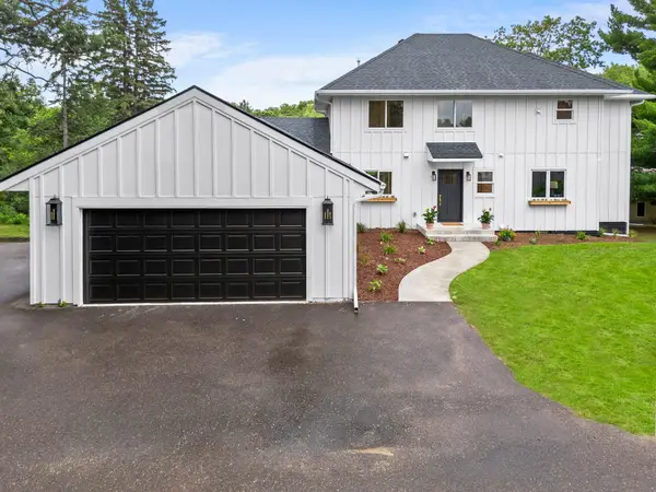 6667 Moorland Drive, Eden Prairie, MN 55346