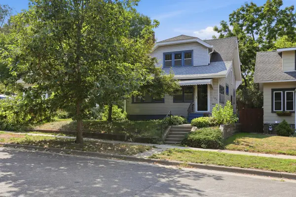 789 Fairview Avenue N, Saint Paul, MN 55104