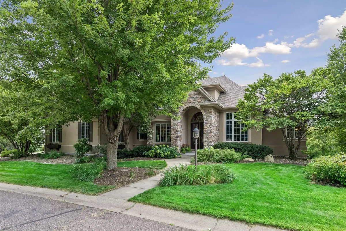 18221 Overland Trail, Eden Prairie, MN 55347 - #1