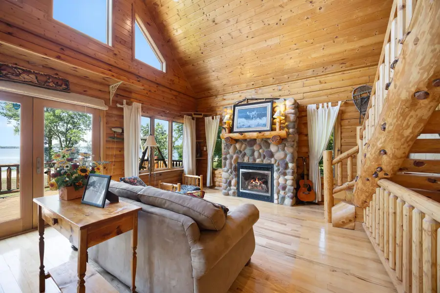 5962 County Road 7 Sw, Howard Lake, MN 55349 - #2