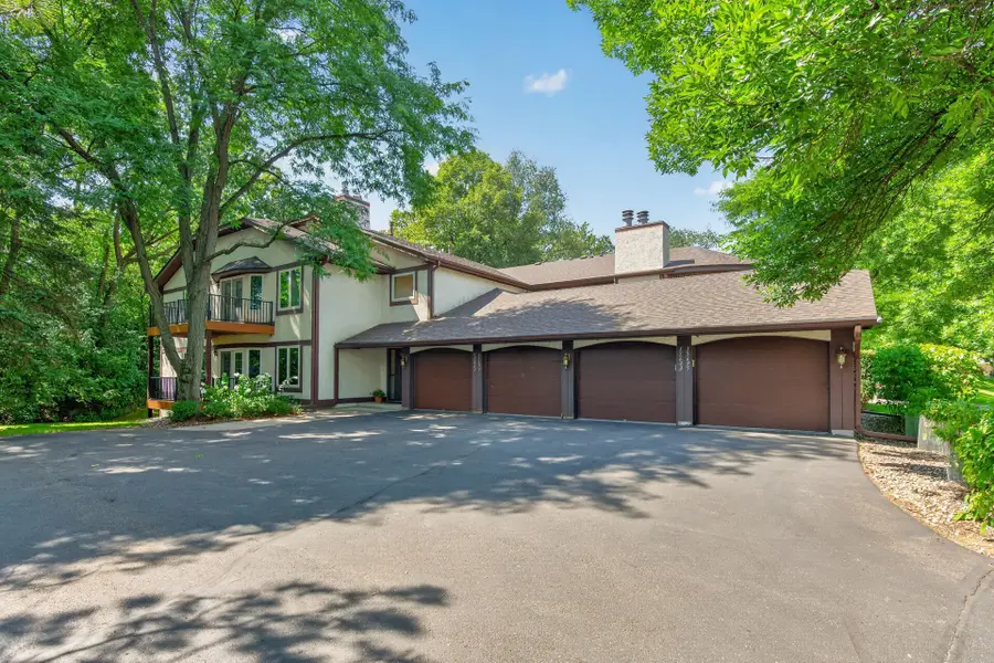 15695 Sussex Drive, Minnetonka, MN 55345 - #2