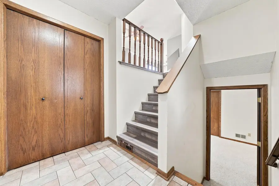 8106 Vincent Avenue N, Brooklyn Park, MN 55444 - #2