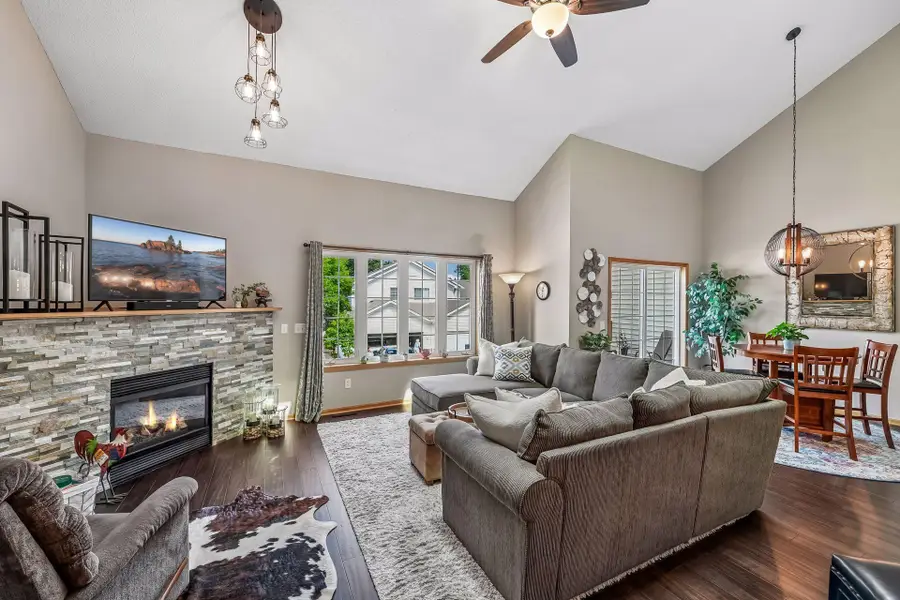 912 Kelly Court, Chanhassen, MN 55317 - #2