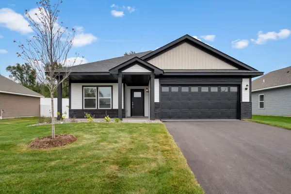 919 Sycamore Place N, Cambridge, MN 55008