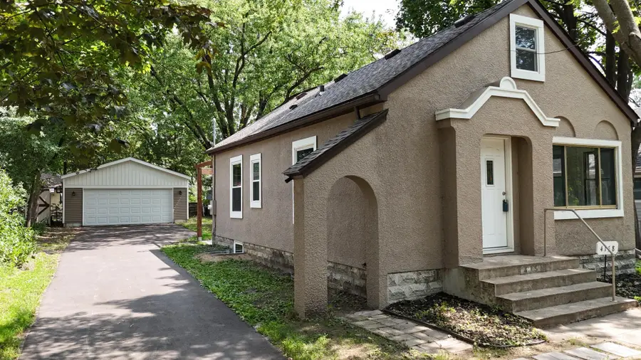 4158 Zane Avenue N, Robbinsdale, MN 55422 - #2
