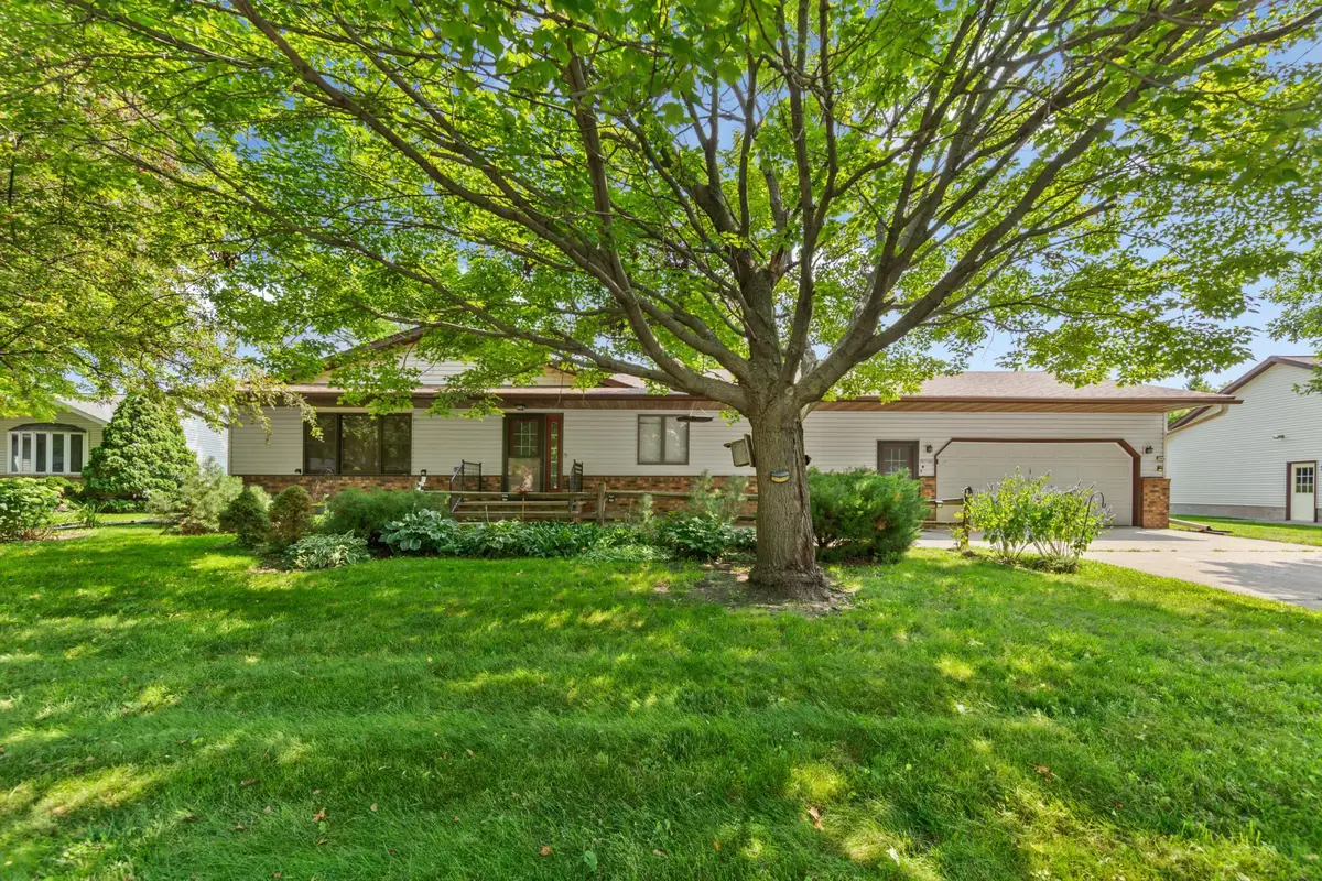 556 Karmil Place, Gaylord, MN 55334 - #1