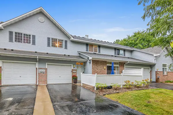 13582 Carmody Drive, Eden Prairie, MN 55344