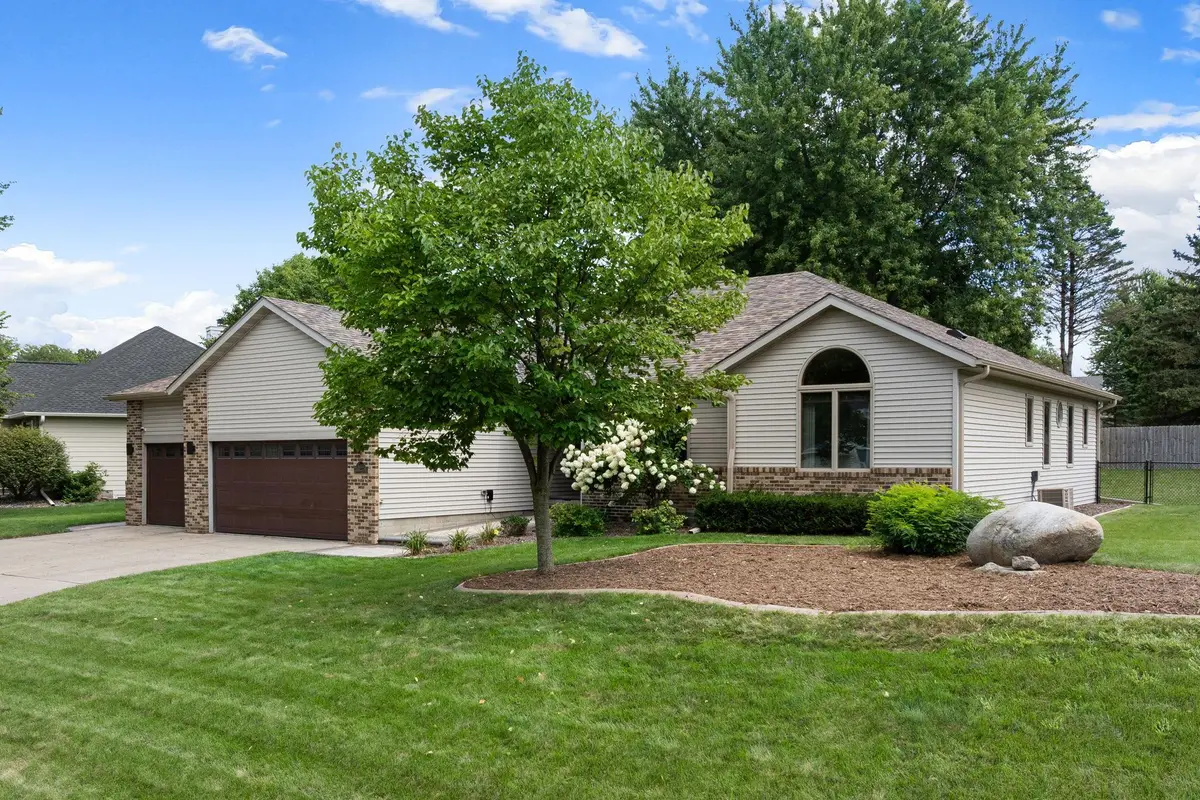 659 Crestview Lane, Owatonna, MN 55060 - #1