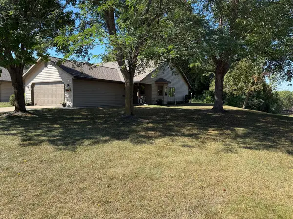 657 Hi Park Avenue, Red Wing, MN 55066