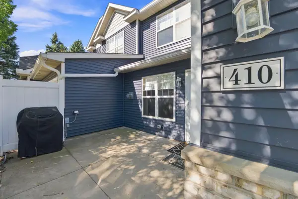 410 Hickory Lane N, Oakdale, MN 55128