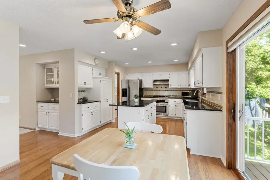 8079 Spruce Trail, Eden Prairie, MN 55347 - #3