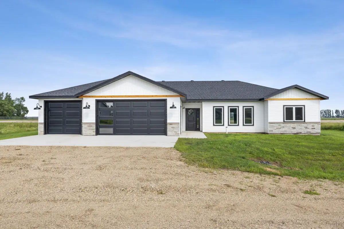 106 Pine Drive, Hankinson, ND 58041 - #1