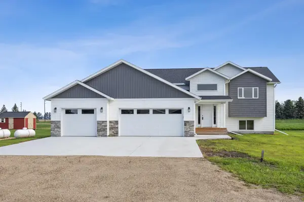 300 Prairie Drive N, Hankinson, ND 58041