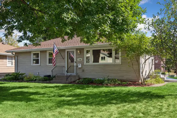 3700 Hubbard Avenue N, Robbinsdale, MN 55422