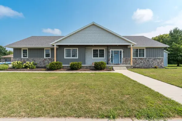 2232 Coventry Lane, North Mankato, MN 56003
