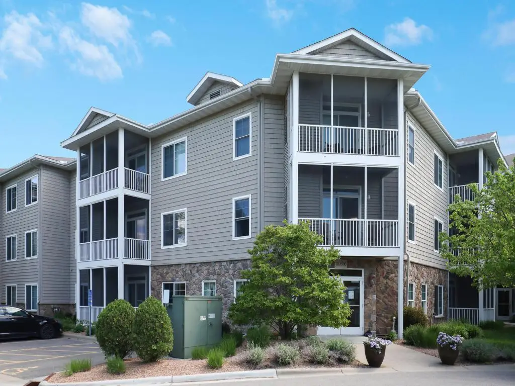 110696 Village Road #119, Chaska, MN 55318 - #1