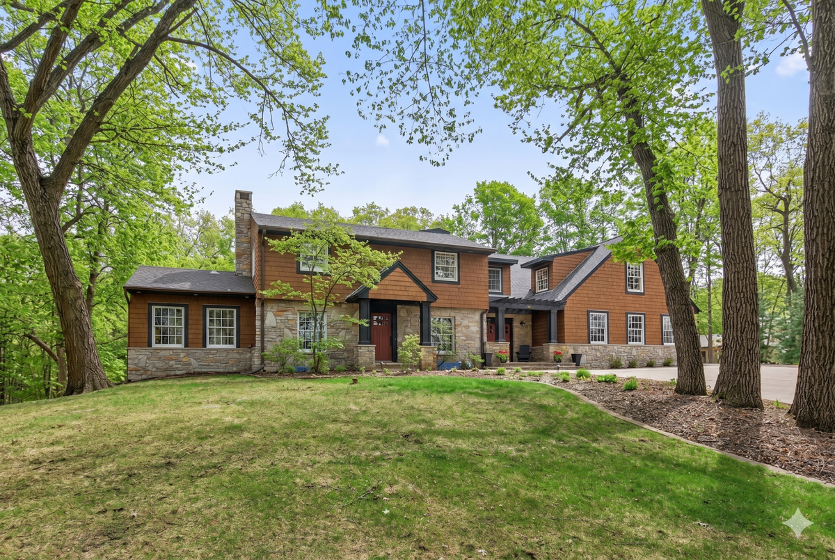 19055 Ridgewood Road, Deephaven, MN 55391 - #1
