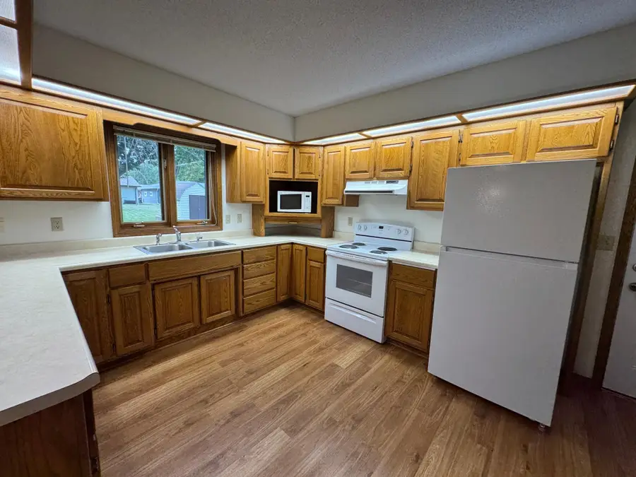 500 Deschepper Street, Marshall, MN 56258 - #3