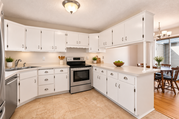 4505 Orchid Circle, Plymouth, MN 55446