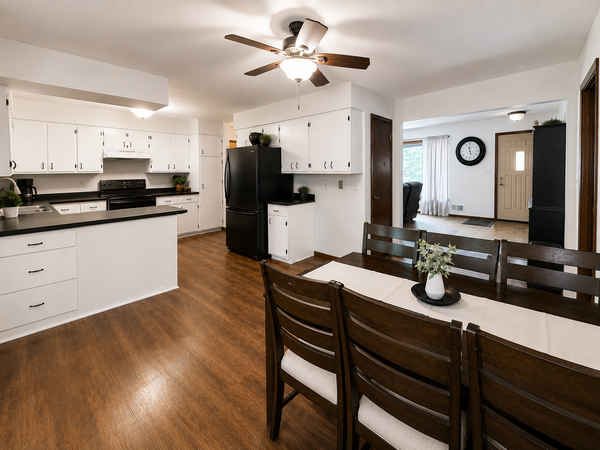 1516 Wellington Crescent, Faribault, MN 55021