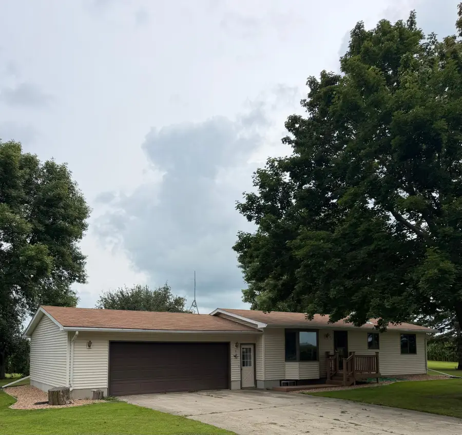 306 9th Avenue, Clarkfield, MN 56223 - #3